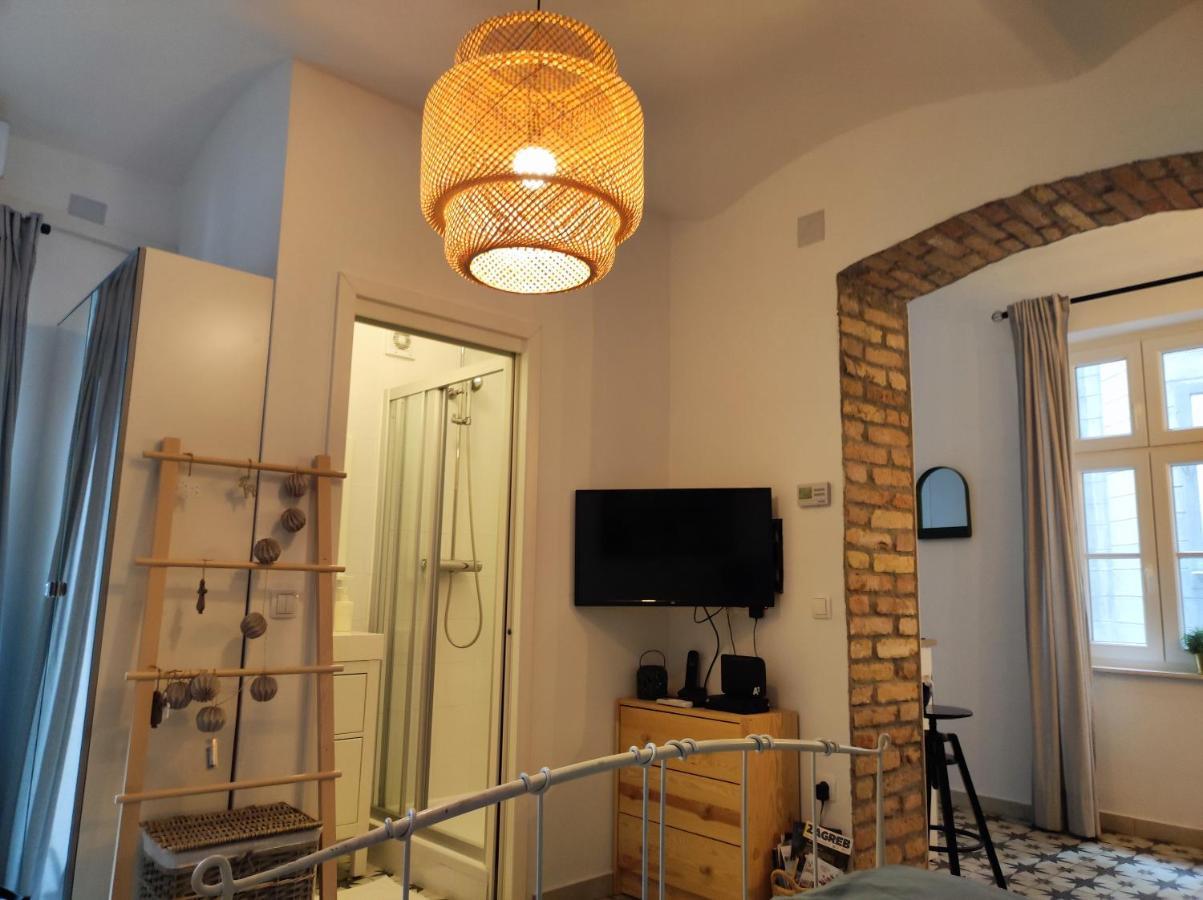 Studio Apartment Frano Zagreb Bagian luar foto
